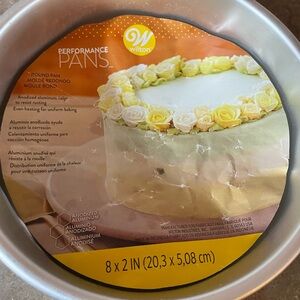Wilton 8” Round Cake Pan - Silver
Smoke free home 2 pans for a layer cake
